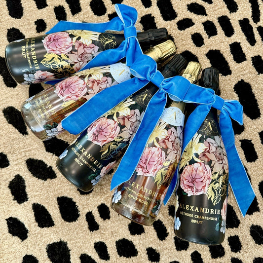 Luxury Champagne & Sparkling Wine Gift Ideas That Actually Impress (Not Just Another Bottle)